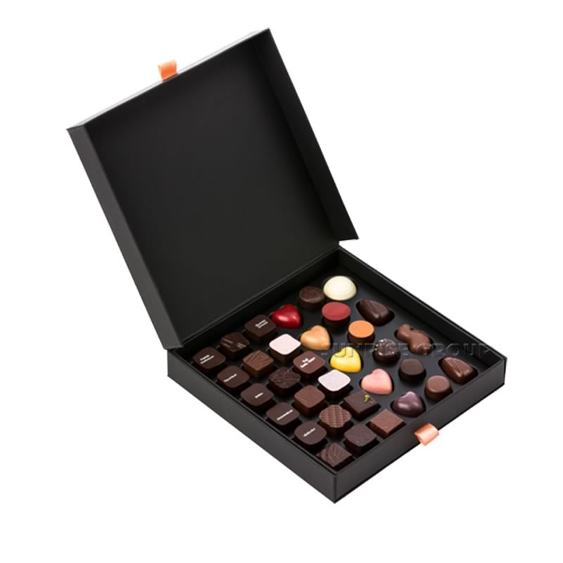 Mooie Paper Board magnetische sluiting chocolade geschenkdoos