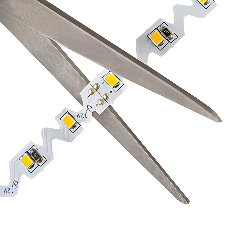 Nieuwe collectie Op maat gemaakt ontwerp IP20 Smd 2835 S Vorm LED Buigbare LED-strips Flexibele LED-strip 360 graden