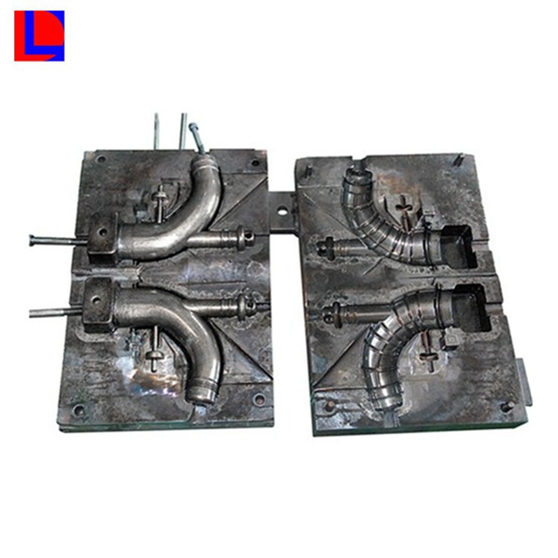 China fabricage slang Mould Fabrikant Rubber Multi Cavity Injectie auto-onderdeel pijp Mold