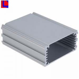 Aangepaste zwart / zilver geanodiseerde aluminium extrusiedelen