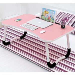 Computer klaptafel op u-bed