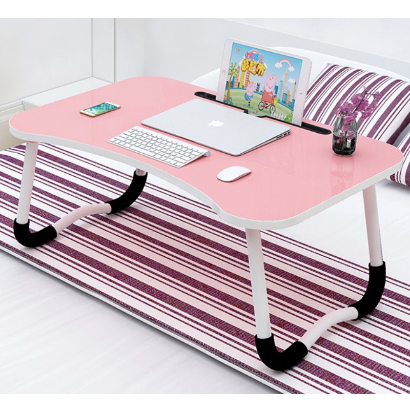 Computer klaptafel op u-bed