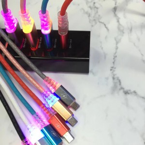 met LED Snel opladen Ronde USB-kabel voor micro-USB, Type C, iPhone-bliksem opladen en synchroniseren