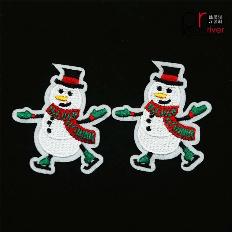 Kerstmissneeuwman met groene pakken geborduurde patch