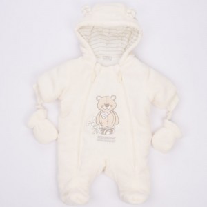 Geborduurde babykleding met capuchon