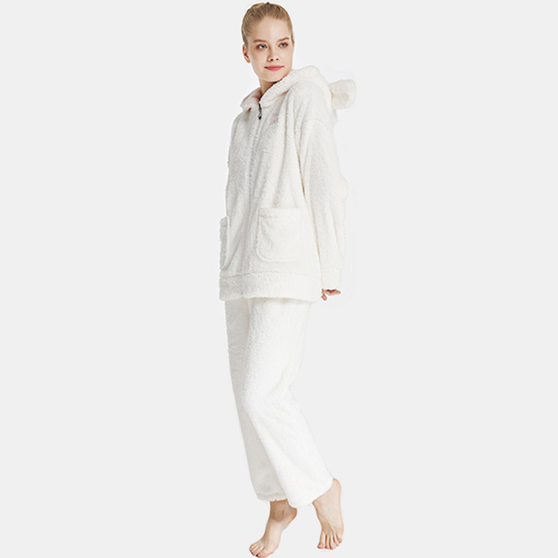 Dames pyjama set met capuchon met fleece-borduursel