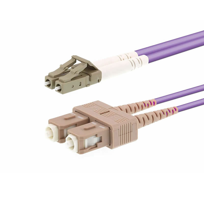 Multimode duplex OM4-glasvezelpatchkabel (50/125) - LC naar SC
