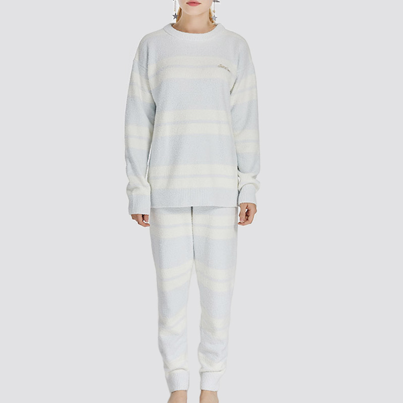Dames gestreepte elastische microfiber fleece pyjama set