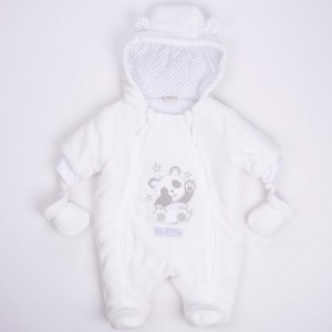 Geborduurde babykleding met capuchon