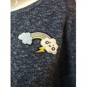 DAMES CARTOON BADGE JUMPER RLWS0013F
