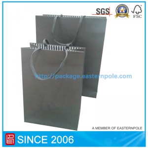 Luxe papieren tas voor beroemd merk