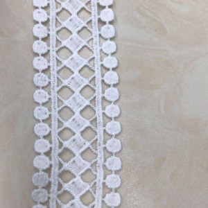 7 # melkzijde kant, polyester / nylon kant, katoen kant