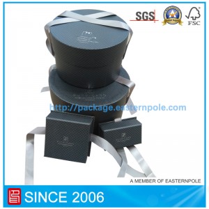 Luxe ronde chocoladedoos met lintsluiting