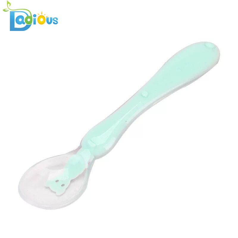 Nieuw productideeën Zachte tip Babylepels BPA-vrije siliconenlepel Peutervoeding Siliconen Babylepels voor baby's