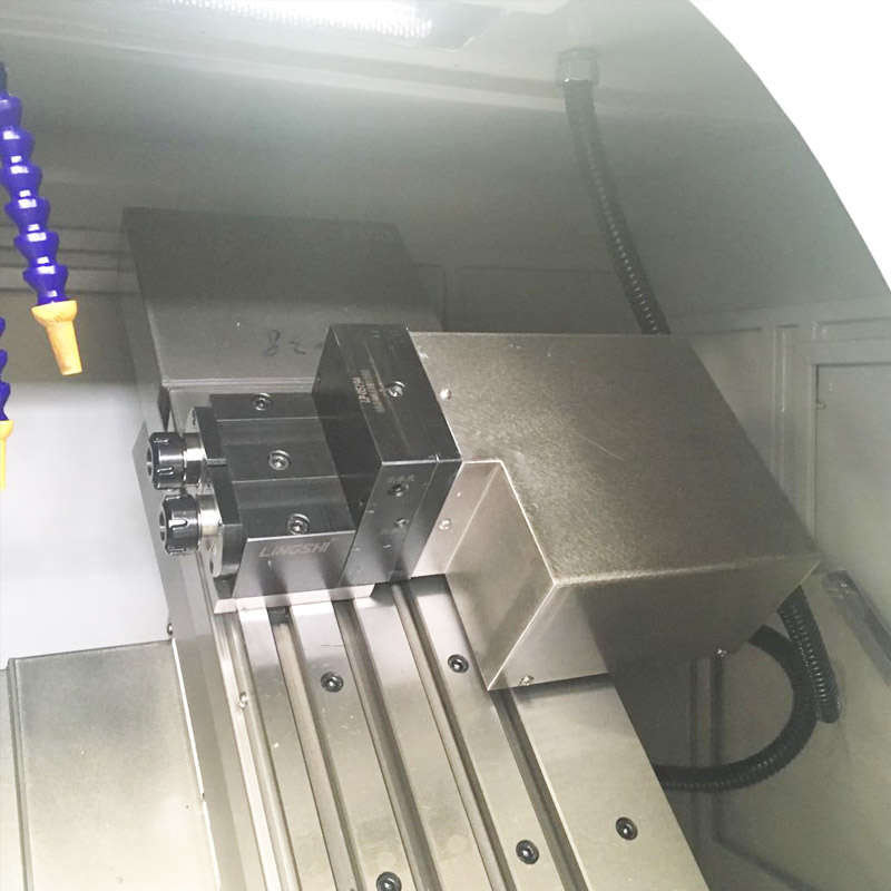 DAS Professional cnc draaibank produceert met C-as Fanuc of Syntec controller te koop