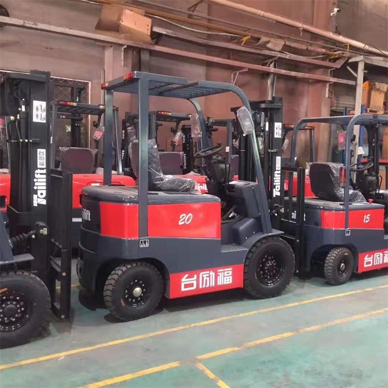 TOYOTA-TAILIFT HEFTRUCK LEVERANCIER