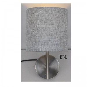moderne wandlamp met stoffen kap