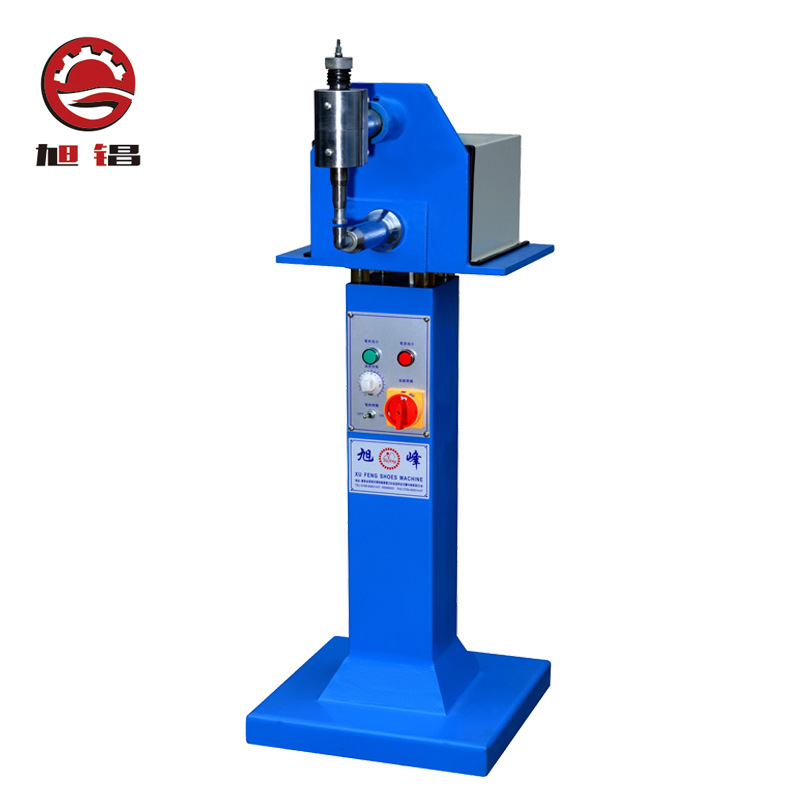 Schoen die hete persmachine voor flirtverbinding maakt