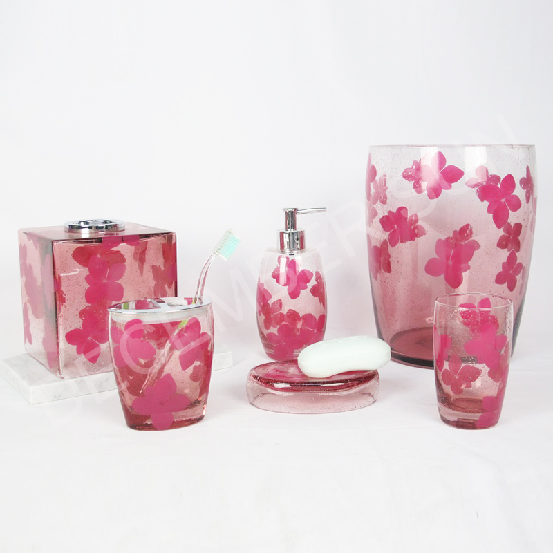 Set van 6 glazen badkameraccessoires