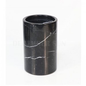 Zwarte marmeren wijnkoeler