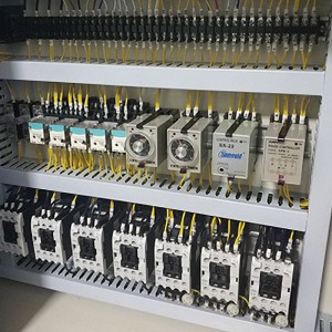 Schoen die uv-verlichtingsmachine maakt