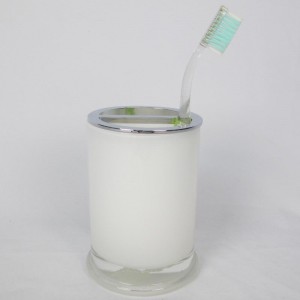 Badkameraccessoires set van wit glas