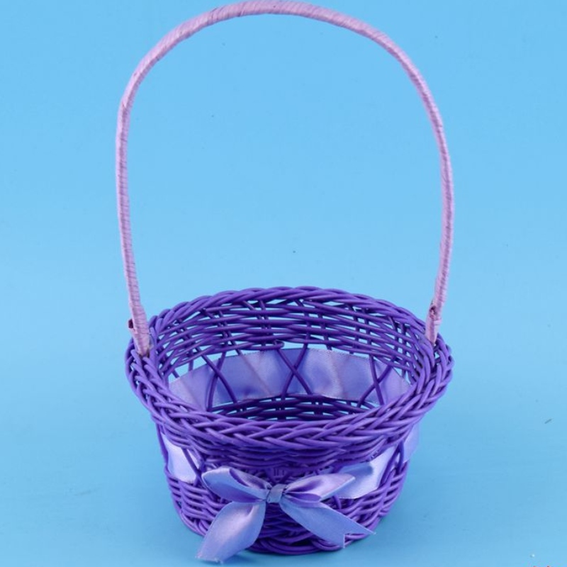 Decoratieve manden met handvat