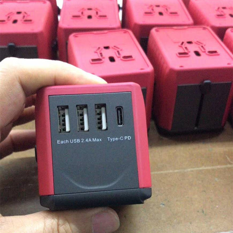 Max. Vermogen 1920 W en 30 W (3USB en 1Type C) Supersnel opladen Universele reisadapter Wereldwijde reisstroomadapter Universele muuradapter met PD en Quick Charge 3.0 voor US EU UK AUS (pakket kan variëren)