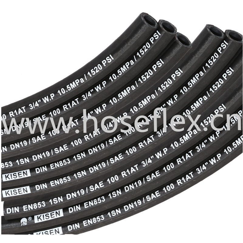 Hogedruk rubberen slang Hoge kwaliteit Chinese leverancier hydraulische rubberen slang Sae 100 R1at rubberen hydraulische slang toegepast op de lift of oogstmachine