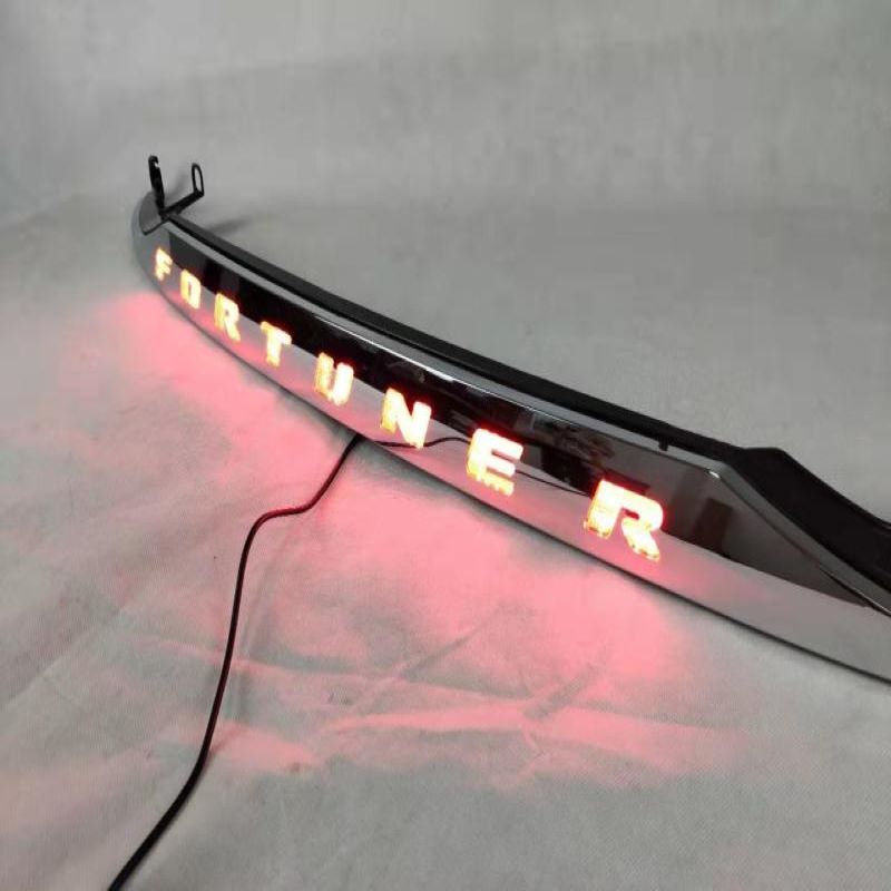 Remlamp voor Toyota Fortune, truck garnering met licht voor Toyota Fortune