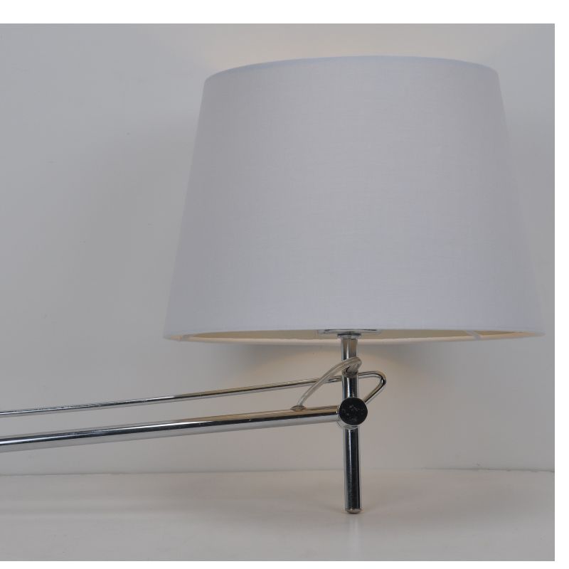 Wandlamp met stoffen kap en verstelbare functie