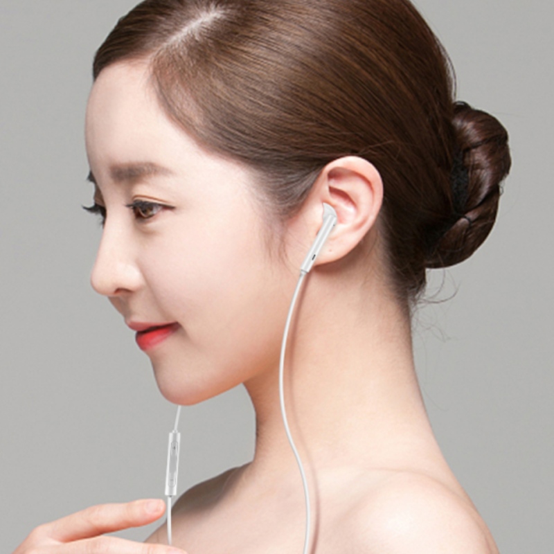 Huawei met bedrading headset