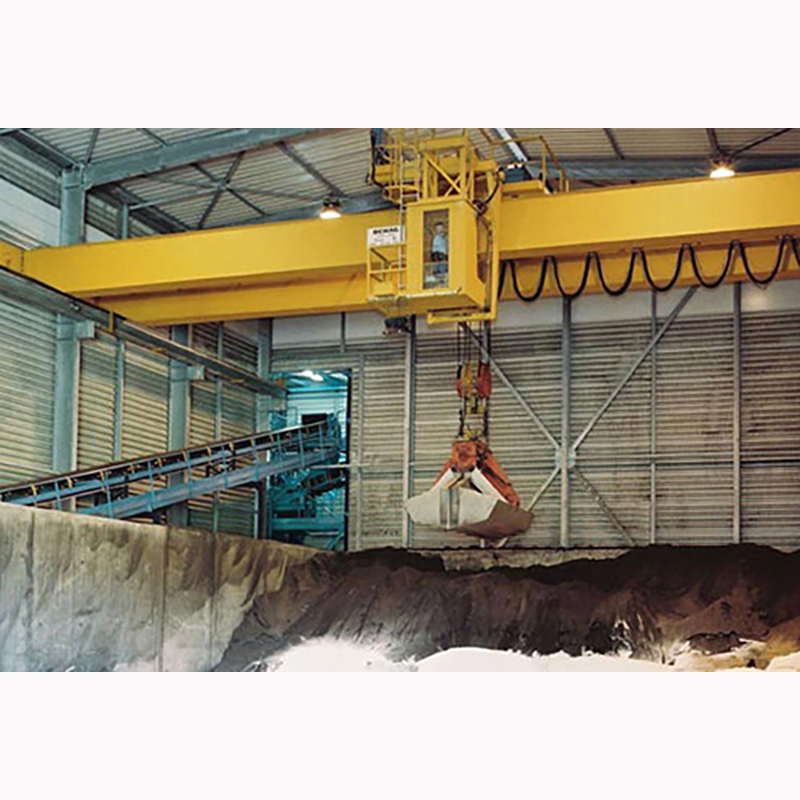 Pak Bucket Overhead Crane
