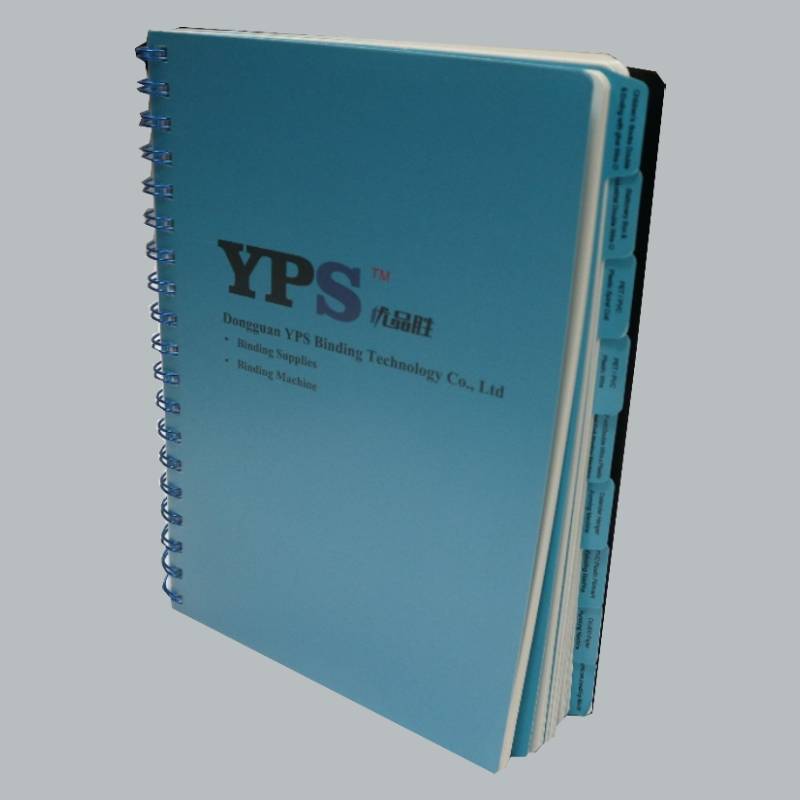 Eenvoudige en genereuze briefpapier voor schrijfwerk van Notepad... die een platenboek binden.