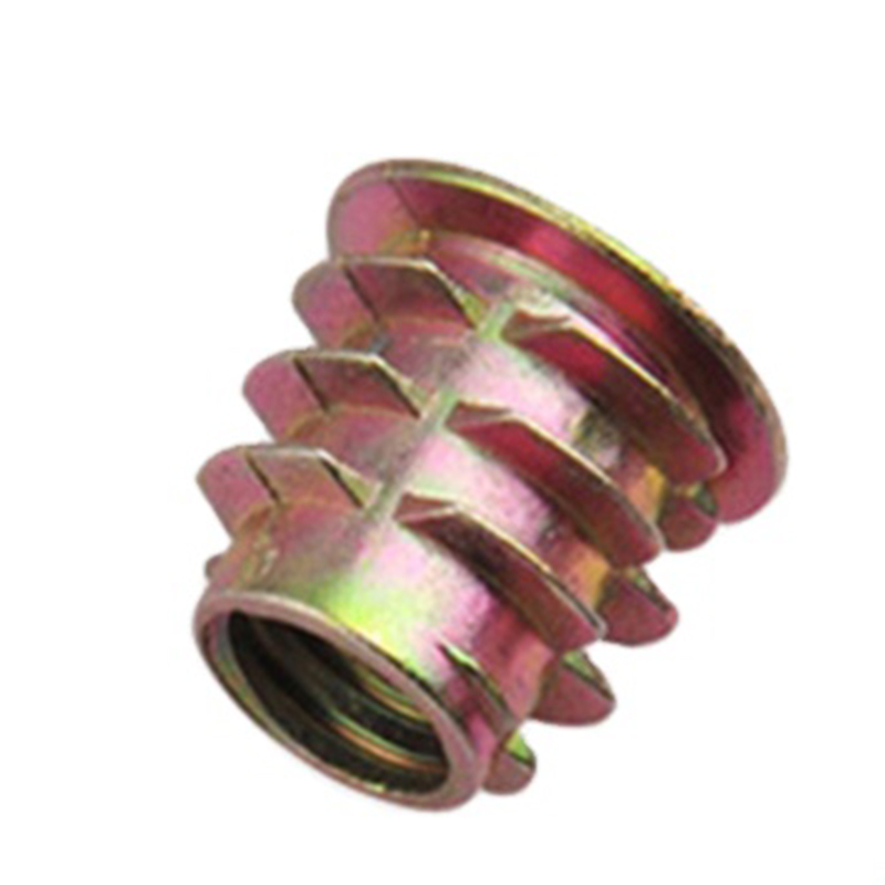 China leveren van goede kwaliteit insert meubelmoer met geplateerde ring messing