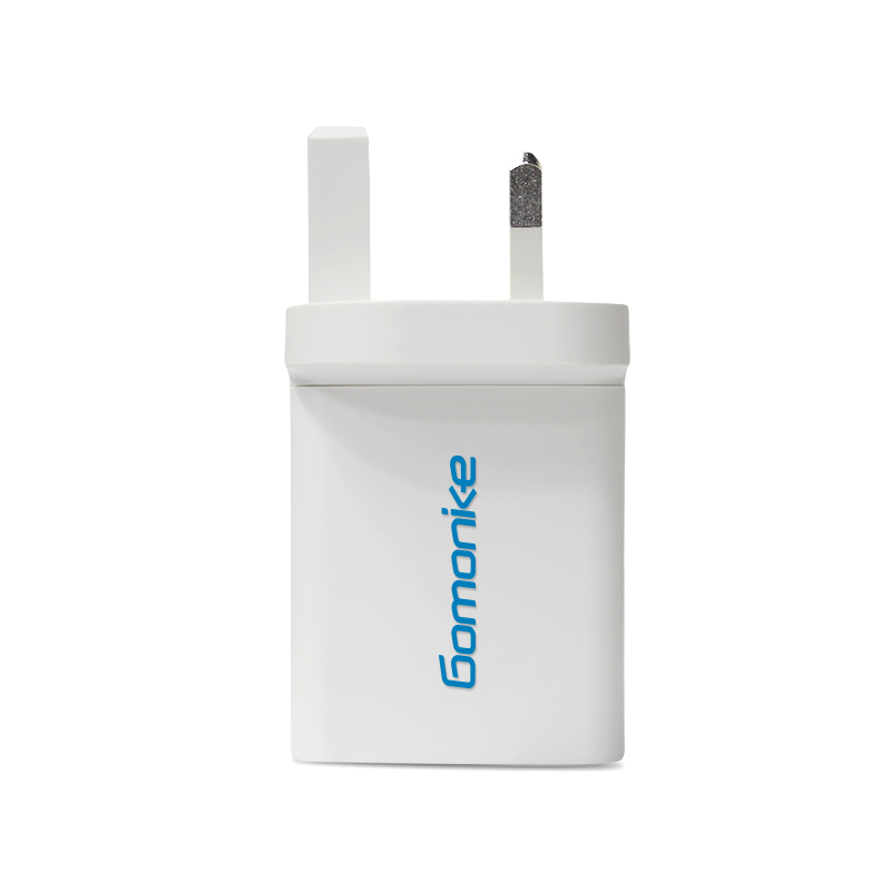 De New Designed England Plug Charger is te vergelijken met IPhone, Samsung, LG, HUAWEI FOONES.
