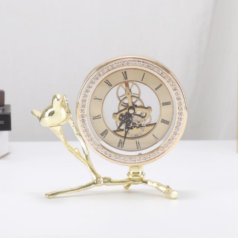 Fabriek directe verkoop van Europese stijl klok retro creatieve bureau klok metaal Bird Clock huis decoratie muur hangers