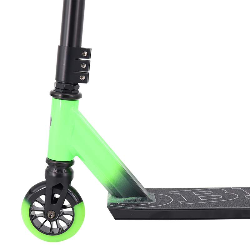 nieuwe goedkopere stuntstep (tweekleurig)