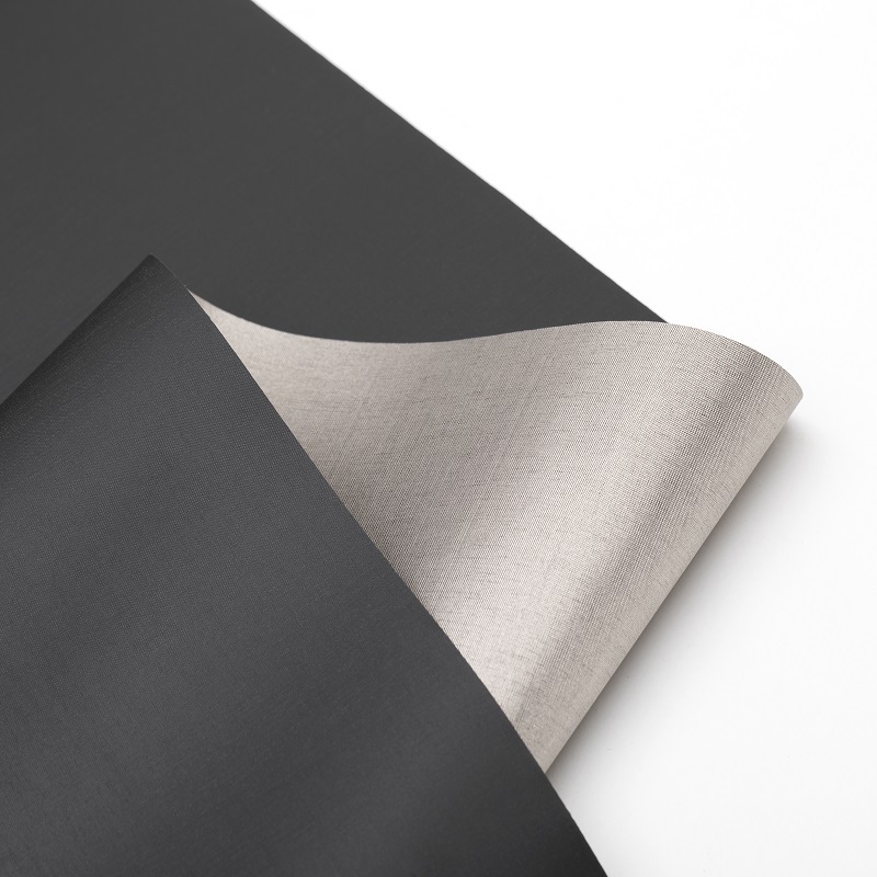 Zwarte stof \/ zwarte geleidende stof