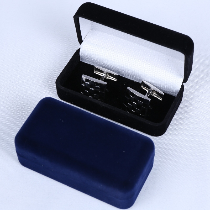 Artikel D-68S ronde vorm Fluwelen doos voor manchetknopen, dasspeld, badge etc. mm. 75 * 38 * 28, weegt ongeveer 30 g