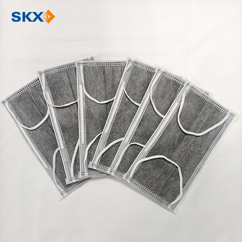 Masker met actieve kool