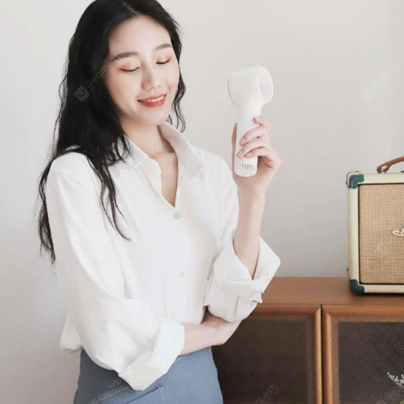 Juntaitong MiNi Handheld Bladeless Fan Bladeless Safety Strong Wind Low Noise Beautiful And Portable Vane Car Travel Use fans - White