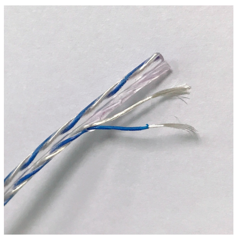 4 strengen van hoge permeabiliteit anoxische koper geplateerd zilver en blauwe paar zijn bekleed met oordopjes
