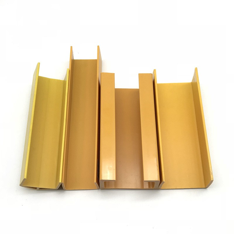 Aangepaste Multi Diverse U-vormige Kanaalabs UPVC PP PE Plastic de Uitdrijvingsprofielen van pvc voor de decoratie van de machinebescherming