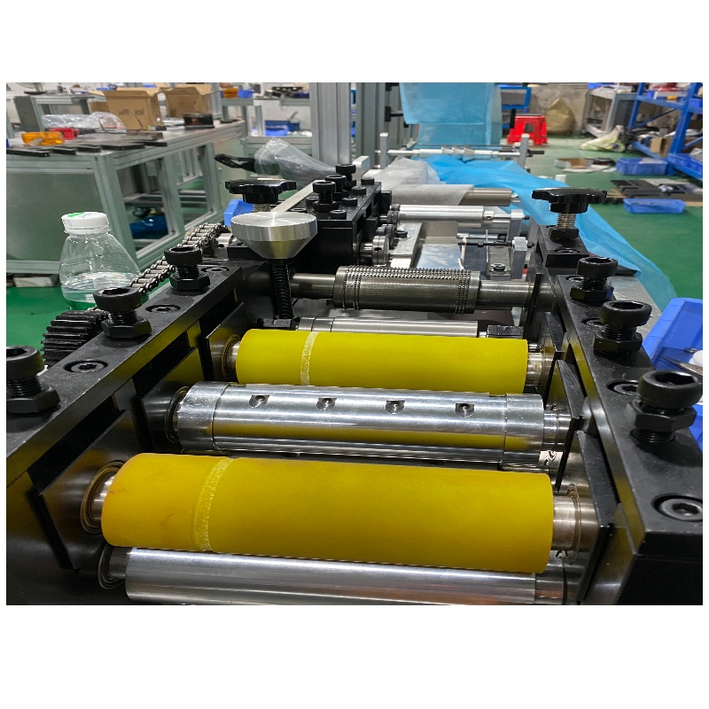 Disposable masker machine