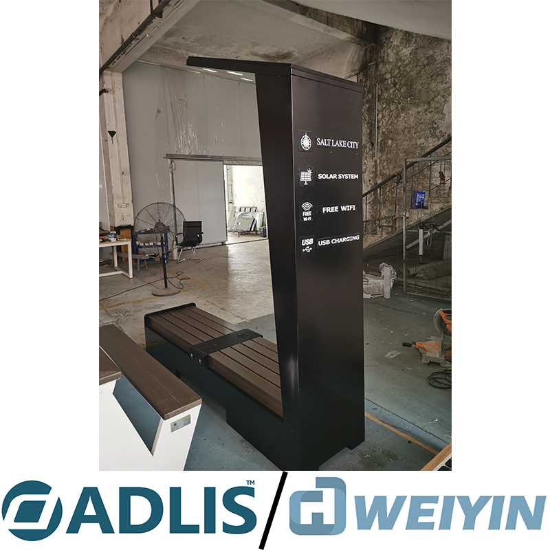 Groot formaat multifunctionele reclamedisplay van hoge kwaliteit Smart Bench op zonne-energie te koop