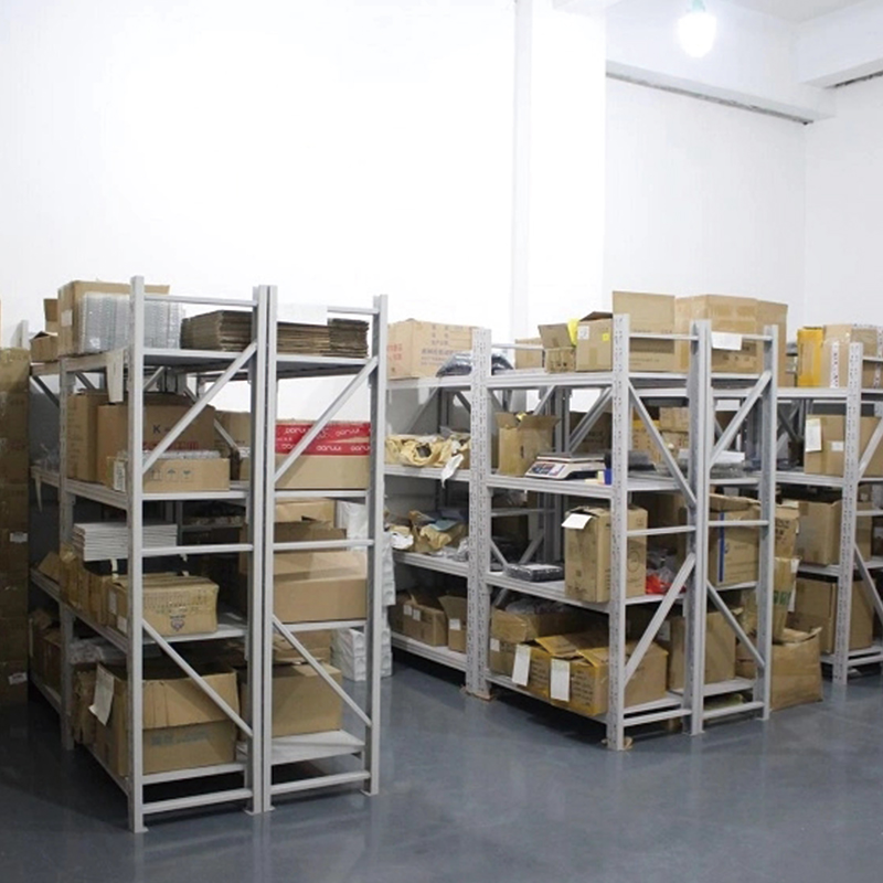 Zijn de koptelefoons verbonden of draadloos?