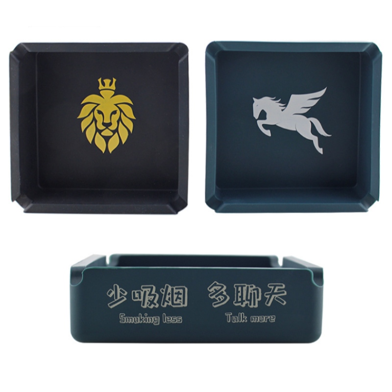 Grote bedrukte vierkante asbak