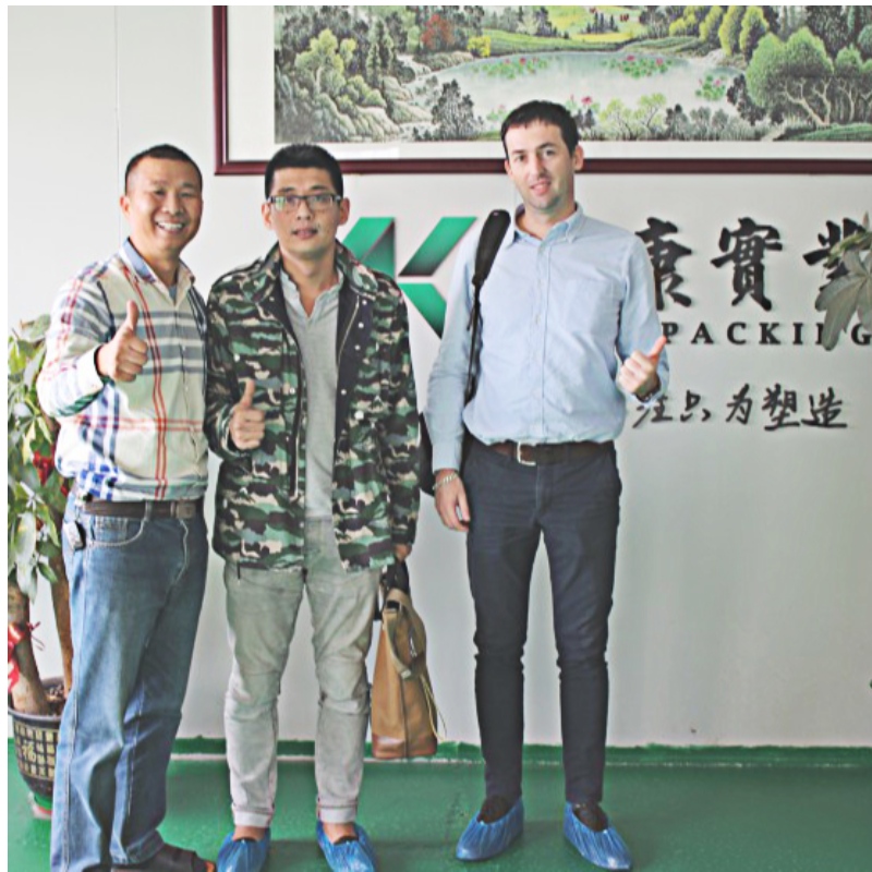 Amerikaanse distributeur van diepvriesproducten ￼ om ons bedrijf te kopen