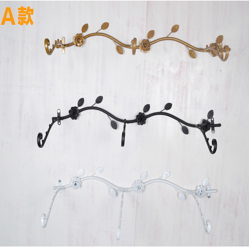 TMJ PP-561 Aangepaste Wall Mounted Clothes Rack Stainkless Steel Clothes Hanging Rack for Garments Showroom Display